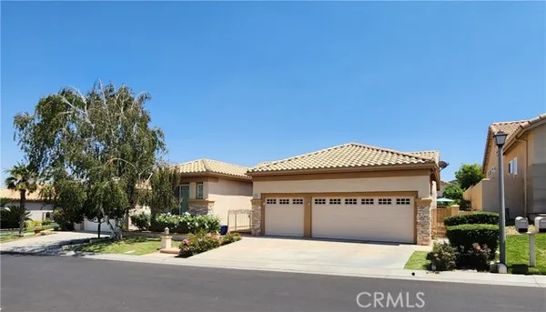 Property Slideshow image 2 of 40 | 4967 singing hills dr, Banning, CA, 92220
