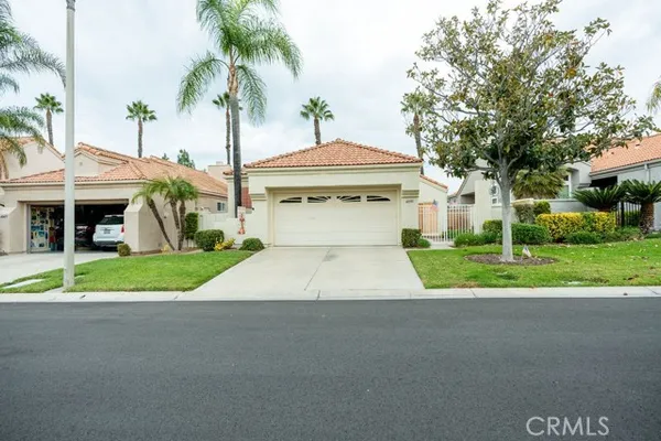 Property Slideshow image 3 of 40 | 40395 via malagas, Murrieta, CA, 92562