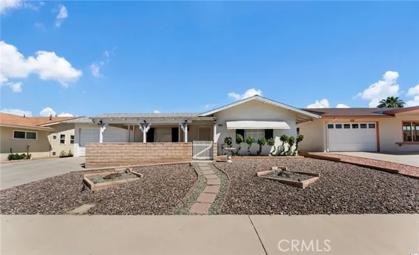 Property Slideshow image 3 of 33 | 1160 rosewood pl, Hemet, CA, 92543