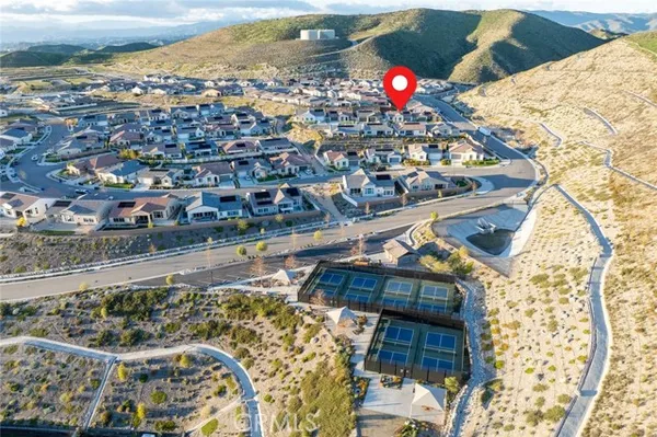 Property Slideshow image 3 of 4 | 17806 top ct, Canyon Country (Santa Clarita), CA, 91350