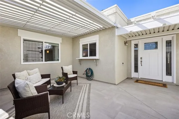 Property Slideshow image 3 of 46 | 2263 via puerta d, Laguna Woods, CA, 92637