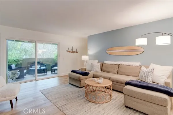 Property Slideshow image 3 of 20 | 8633 portola ct 16h, Huntington Beach, CA, 92646