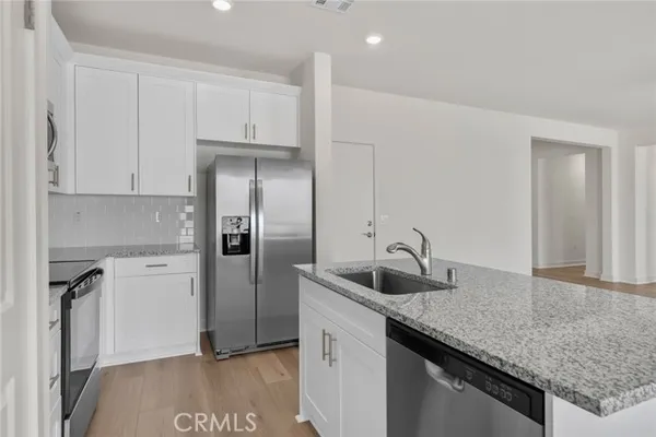 Property Slideshow image 3 of 7 | 14865 indigo rd, Apple Valley, CA, 92307