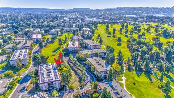 Property Slideshow image 3 of 47 | 2393 via mariposa 2b, Laguna Woods, CA, 92637