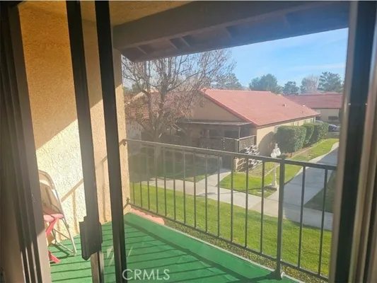 Property Slideshow image 3 of 12 | 19045 elm dr, Apple Valley, CA, 92308