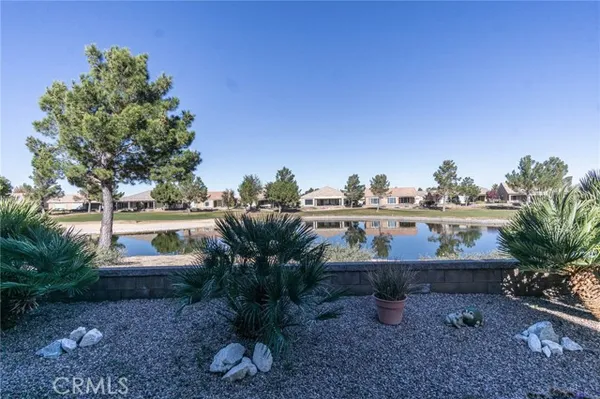 Property Slideshow image 3 of 40 | 19442 royal oaks rd, Apple Valley, CA, 92308