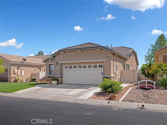 Property Slideshow image 3 of 45 | 10812 katepwa st, Apple Valley, CA, 92308