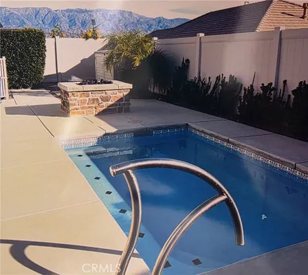 Property Slideshow image 2 of 3 | 372 linnea flds, Beaumont, CA, 92223