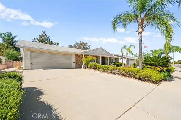 Property Slideshow image 2 of 34 | 28257 portsmouth dr, Menifee, CA, 92586