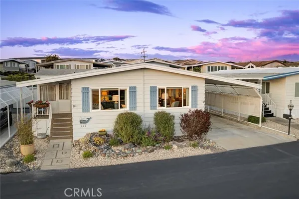 Property Slideshow image 2 of 76 | 804 covington dr 95, Arroyo Grande, CA, 93420