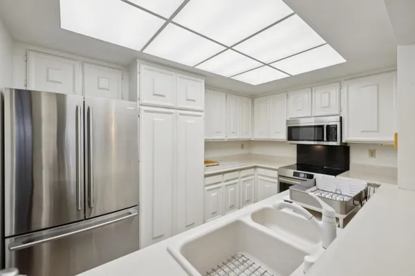 Property Slideshow image 3 of 23 | 5208 cribari hls, San Jose, CA, 95135