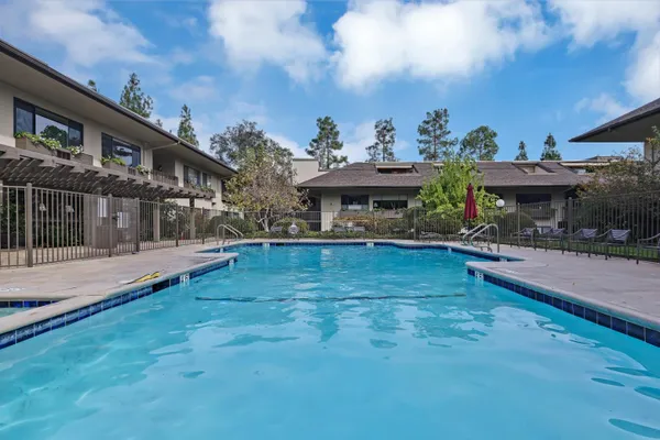 Property Slideshow image 2 of 18 | 2140 santa cruz ave, Menlo Park, CA, 94025