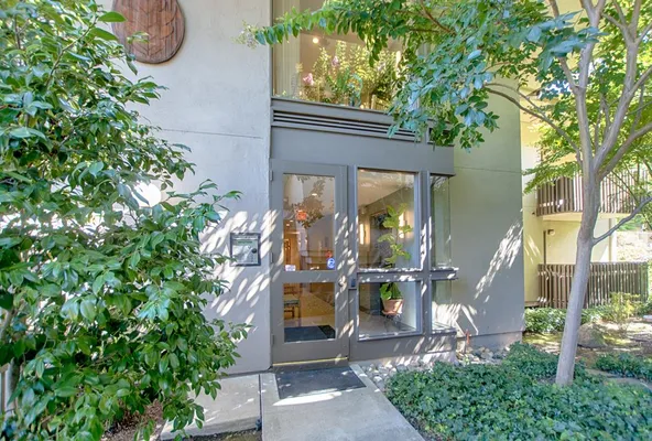 Property Slideshow image 3 of 40 | 2140 santa cruz ave, Menlo Park, CA, 94025