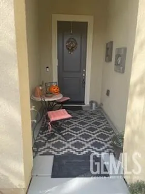 Property Slideshow image 2 of 55 | 5908 orange hill pl, Bakersfield, CA, 93306