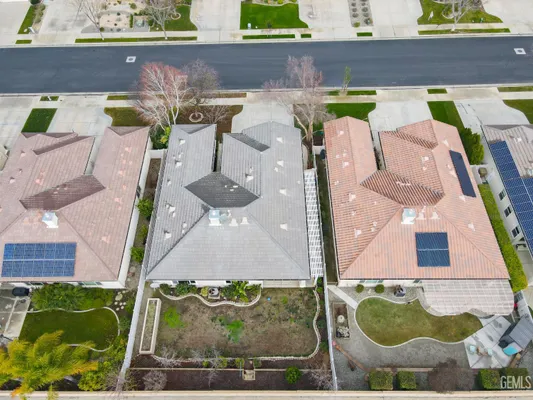 Property Slideshow image 2 of 31 | 13717 blossom ridge dr, Bakersfield, CA, 93306