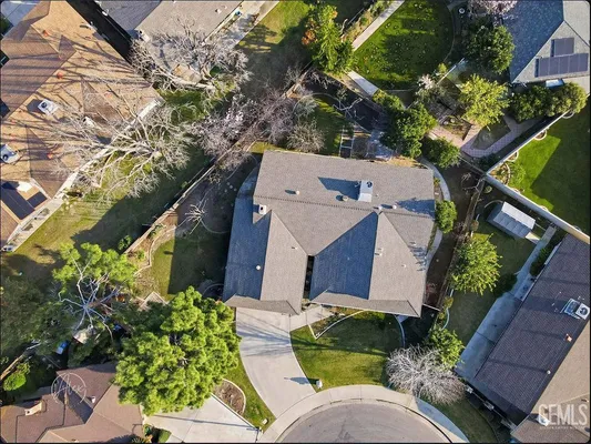 Property Slideshow image 2 of 35 | 5401 burning tree ct, Bakersfield, CA, 93309