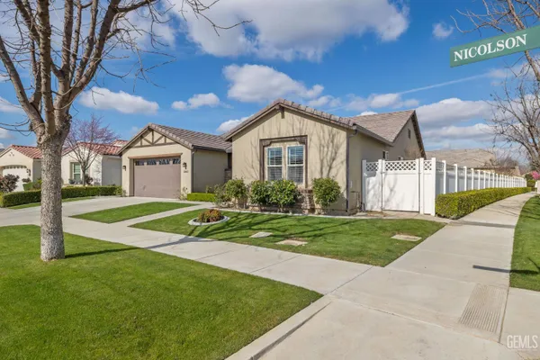 Property Slideshow image 3 of 56 | 12002 nicolson ave, Bakersfield, CA, 93312