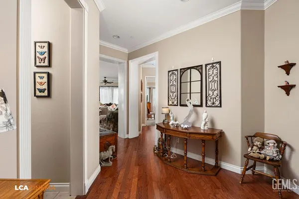 Property Slideshow image 3 of 28 | 9804 kingsport pl, Bakersfield, CA, 93306