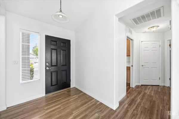 Property Slideshow image 3 of 25 | 9709 portland rose ave, Bakersfield, CA, 93311