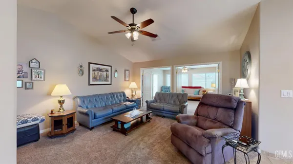 Property Slideshow image 3 of 36 | 9815 bourbon rose ct, Bakersfield, CA, 93311