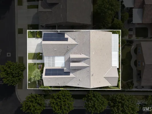 Property Slideshow image 3 of 53 | 12402 berriedale way, Bakersfield, CA, 93312