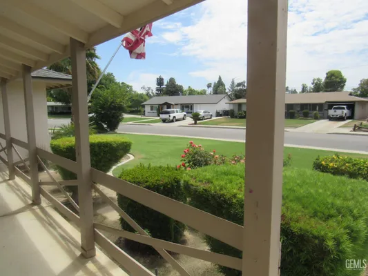 Property Slideshow image 2 of 20 | 6304 ellis ave, Bakersfield, CA, 93309