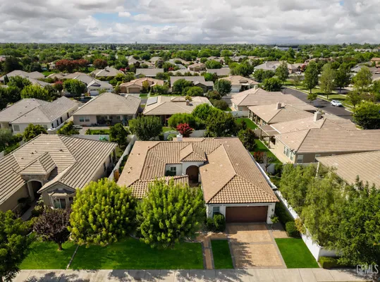 Property Slideshow image 3 of 28 | 12301 winger st, Bakersfield, CA, 93312