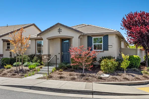 Property Slideshow image 3 of 57 | 4040 euboea island ln, Sacramento, CA, 95834
