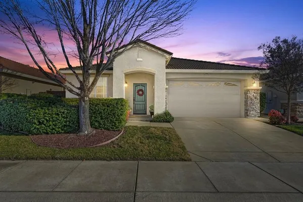 Property Slideshow image 2 of 44 | 4442 libyan sea ln, Sacramento, CA, 95834