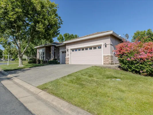 Property Slideshow image 2 of 41 | 4127 tahoe vista dr, Rocklin, CA, 95765