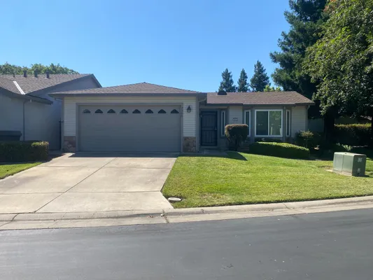 Property Slideshow image 2 of 63 | 7566 sunmore ln, Sacramento, CA, 95828