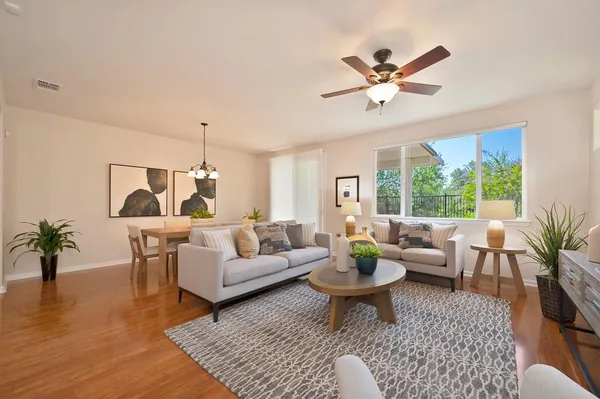 Property Slideshow image 2 of 42 | 7632 chatsworth cir, Elk Grove, CA, 95757