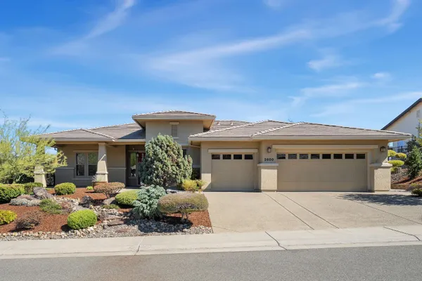 Property Slideshow image 2 of 36 | 2600 blue heron loop, Lincoln, CA, 95648