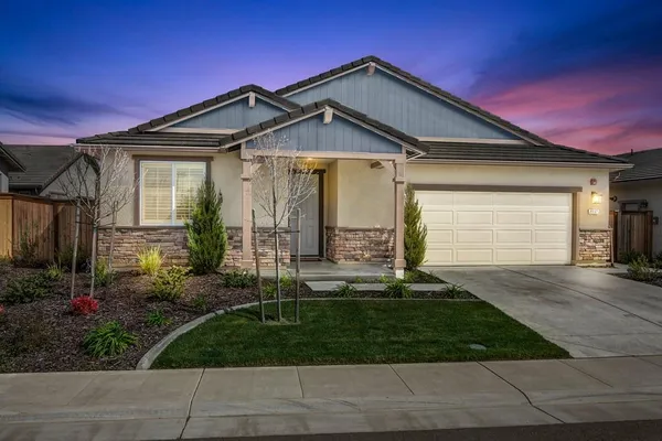 Property Slideshow image 2 of 97 | 1697 donner ln, Lincoln, CA, 95648