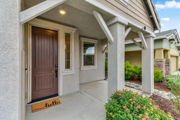 Property Slideshow image 3 of 58 | 1007 calle real ln, El Dorado Hills, CA, 95762