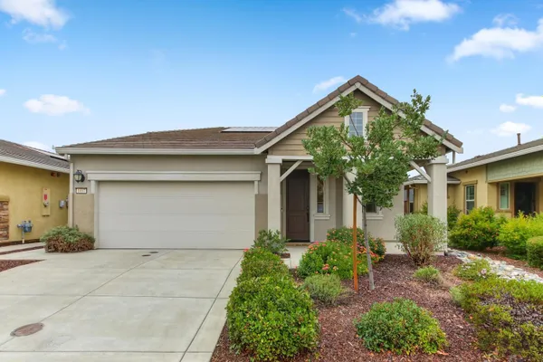 Property Slideshow image 2 of 58 | 1007 calle real ln, El Dorado Hills, CA, 95762