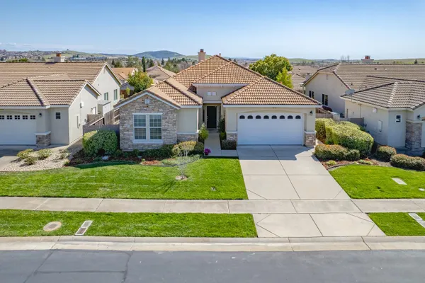 Property Slideshow image 3 of 68 | 3217 four seasons dr, El Dorado Hills, CA, 95762