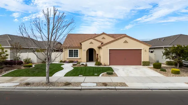 Property Slideshow image 3 of 88 | 1324 chestnut hill dr, Manteca, CA, 95336