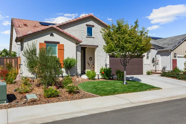 Property Slideshow image 2 of 58 | 4750 peace lily ln, Roseville, CA, 95747