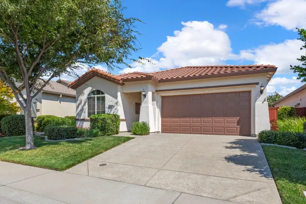 Property Slideshow image 2 of 72 | 2080 leighham dr, Roseville, CA, 95747