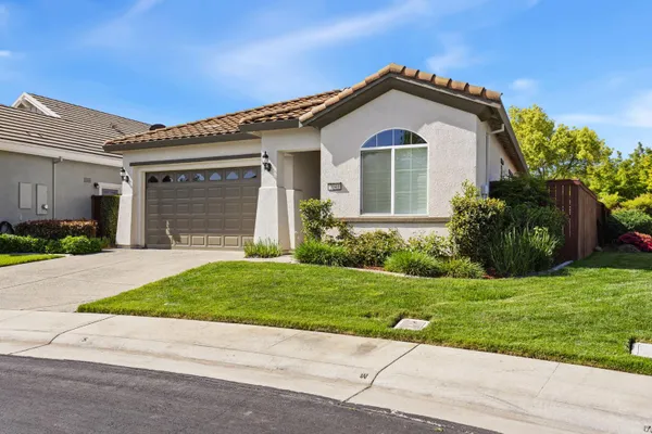 Property Slideshow image 2 of 56 | 2040 land end loop, Roseville, CA, 95747