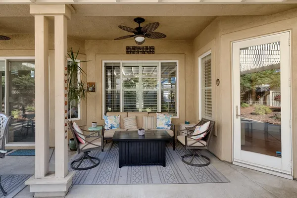 Property Slideshow image 3 of 36 | 7129 mule team way, Roseville, CA, 95747