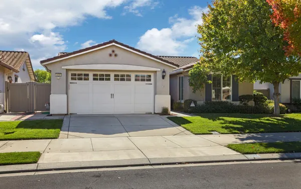 Property Slideshow image 2 of 38 | 2224 bellchase dr, Manteca, CA, 95336