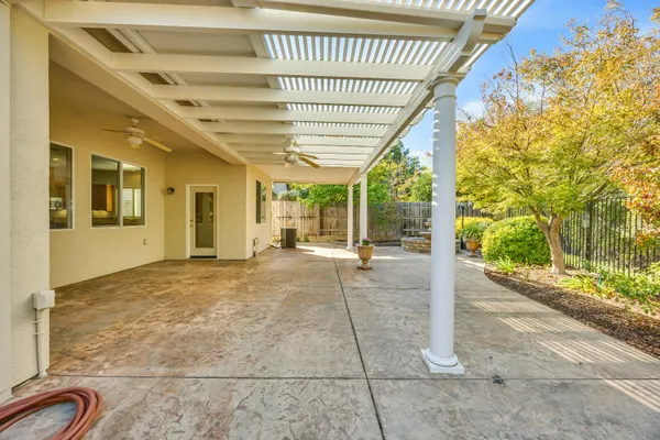 Property Slideshow image 3 of 43 | 513 aspen grove ct, El Dorado Hills, CA, 95762