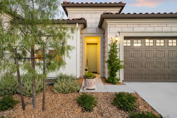 Property Slideshow image 3 of 67 | 4279 eagle view way, Folsom, CA, 95630