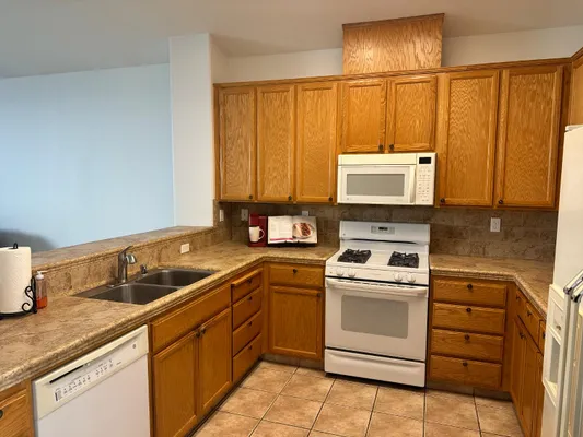 Property Slideshow image 3 of 32 | 9543 theresa cir, Stockton, CA, 95209