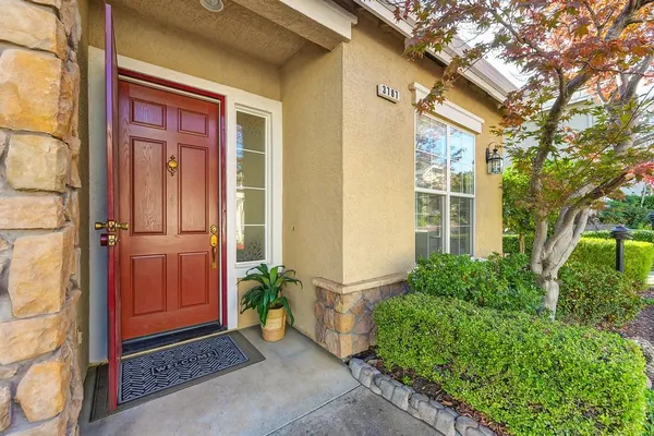 Property Slideshow image 3 of 49 | 3787 park dr, El Dorado Hills, CA, 95762
