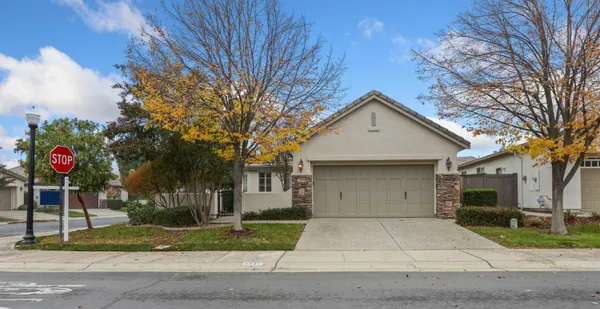 Property Slideshow image 2 of 41 | 2685 san marin ln, Sacramento, CA, 95835