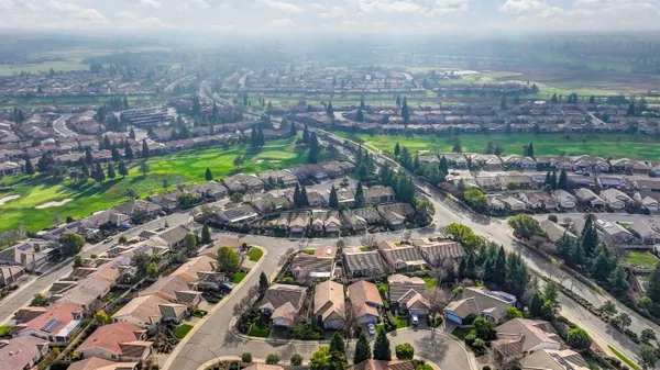 Property Slideshow image 3 of 35 | 608 wagon wheel ln, Lincoln, CA, 95648