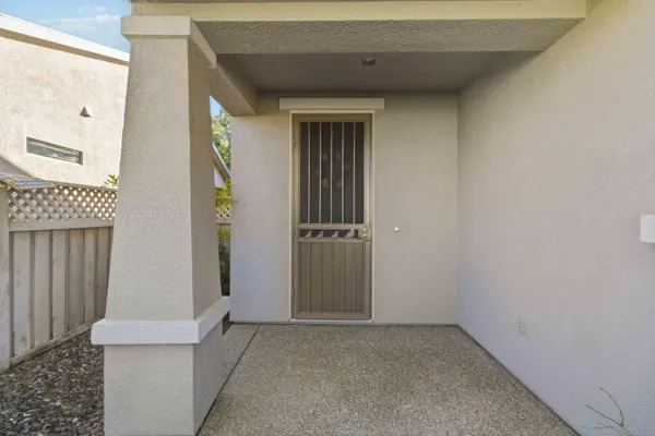 Property Slideshow image 2 of 27 | 1221 longhorn ln, Lincoln, CA, 95648